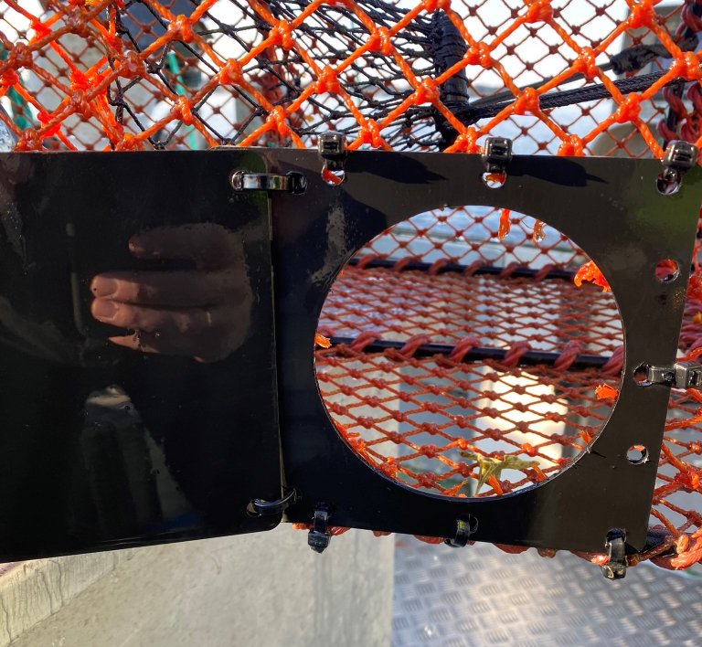 Figur 4: Døme på separat lukeløysing med hengsel. Foto: Landmark Skaar / Fiskeridirektoratet